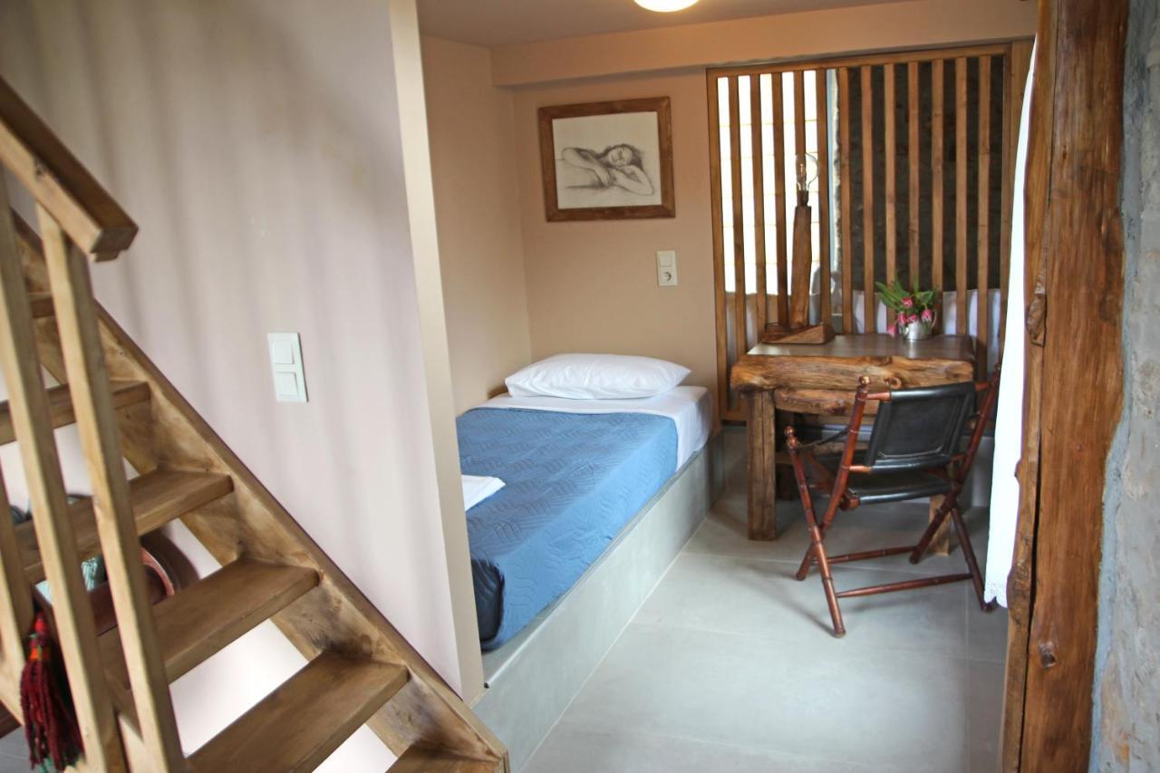 Laini Guest Houses Kouloukouthiana Luaran gambar